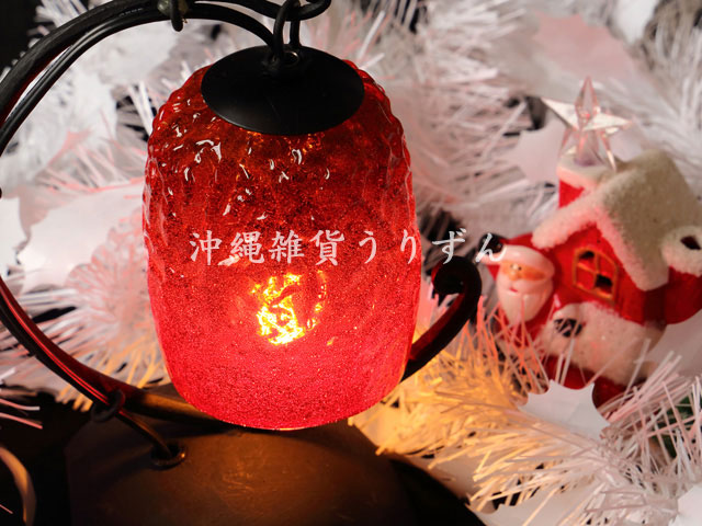クリスマスプレゼントにオレンジ色の琉球ガラスのランプ